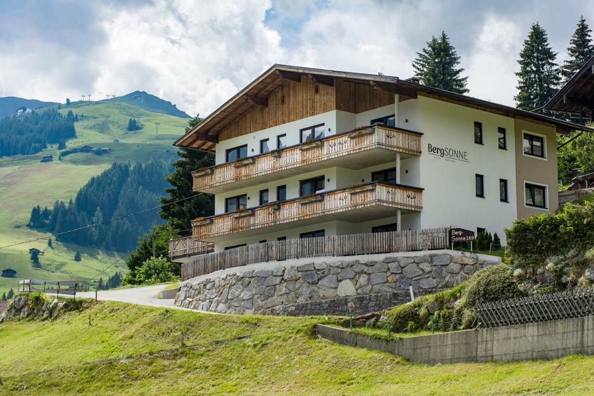 Bergsonne Apartment Tux Exterior foto